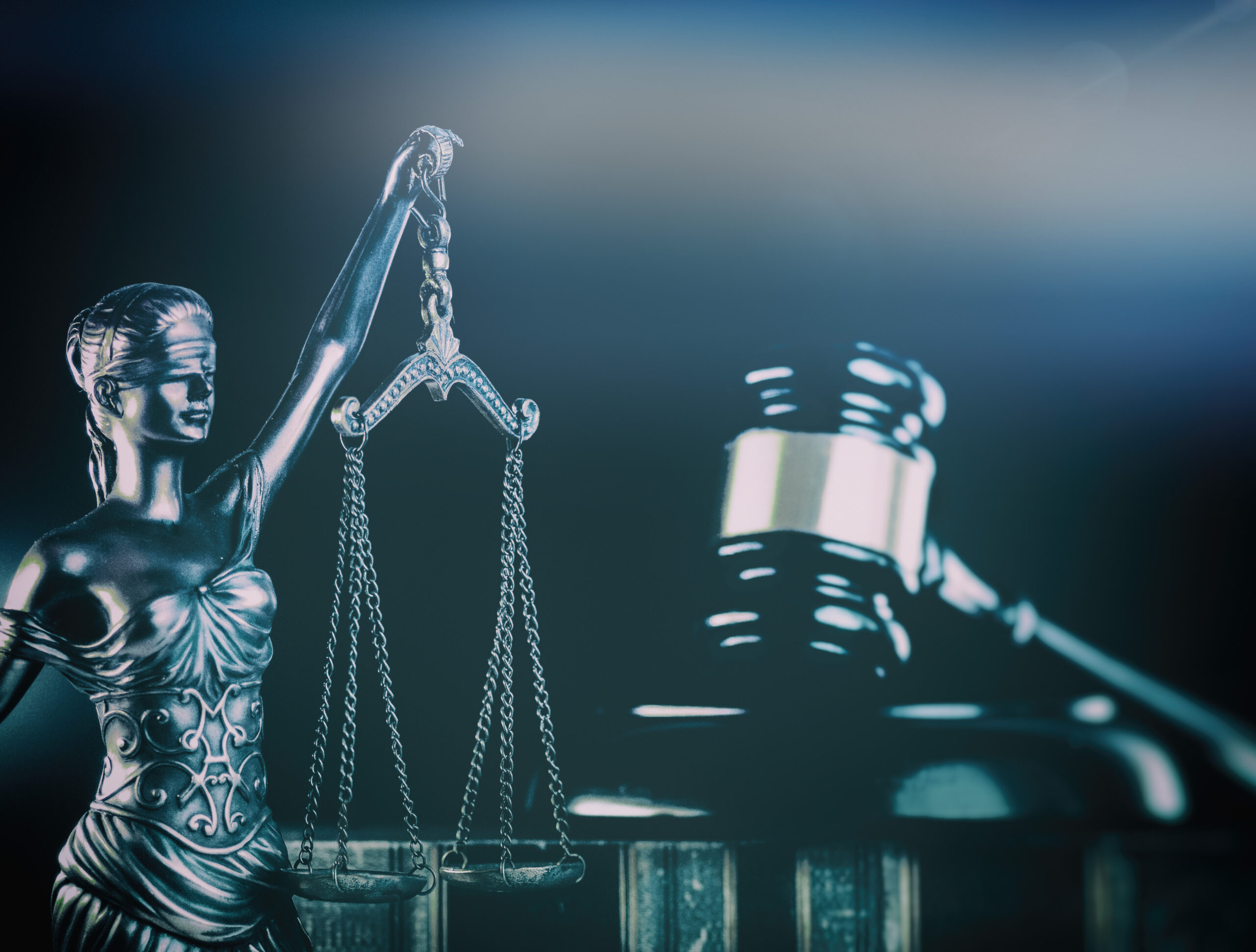 What Is the Difference Between a Class Action Lawsuit and an MDL?